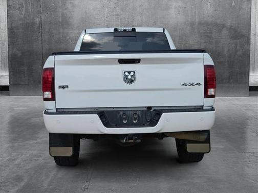 2018 RAM 2500 Laramie Crew Cab 4x4 6'4' Box