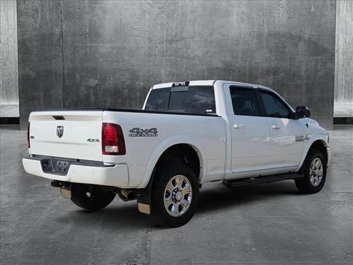 2018 RAM 2500 Laramie Crew Cab 4x4 6'4' Box