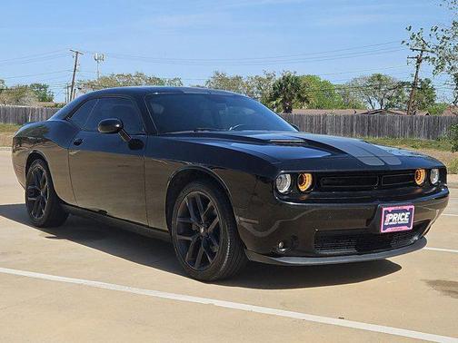 2020 Dodge Challenger SXT