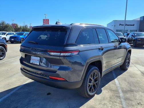 2025 Jeep Grand Cherokee Altitude