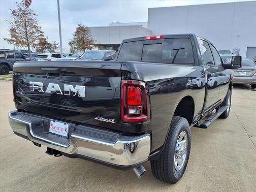 2026 RAM 2500 Tradesman Crew Cab 4x4 6'4' Box