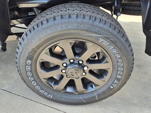 2026 RAM 2500 Black Express Crew Cab 4x4 6'4' Box