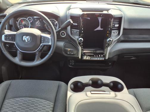 2026 RAM 3500 Tradesman Crew Cab 4x4 8' Box