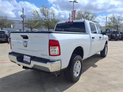 2024 RAM 2500 Tradesman Crew Cab 4x4 6'4' Box