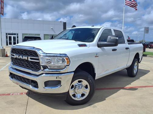 2024 RAM 2500 Tradesman Crew Cab 4x4 6'4' Box