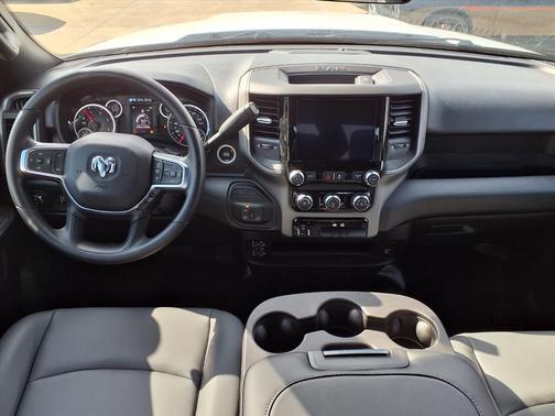 2026 RAM 3500 Tradesman Crew Cab 4x4 8' Box