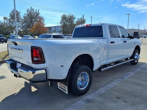 2026 RAM 3500 Tradesman Crew Cab 4x4 8' Box