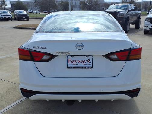 2023 Nissan Altima S FWD