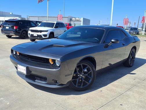 2021 Dodge Challenger SXT