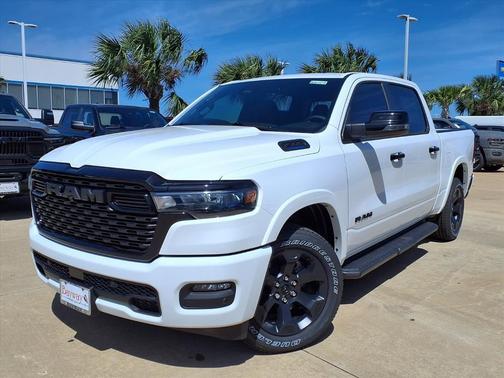 Bright White Clearcoat 2026 RAM 1500 Big Horn/Lone Star