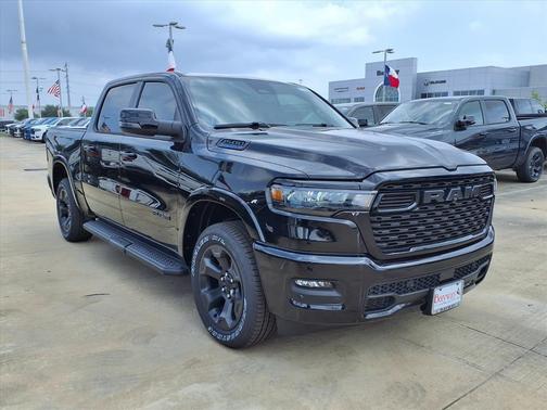 Diamond Black Crystal Pearlcoat 2026 RAM 1500 Big Horn/Lone Star