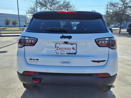 2024 Jeep Compass Trailhawk