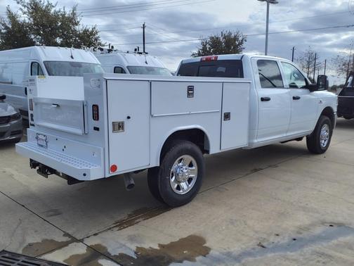 2024 RAM 3500 Tradesman Crew Cab 4x4 8' Box