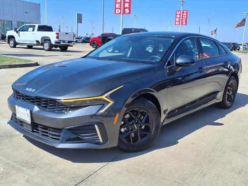 2025 Kia K5 LXS