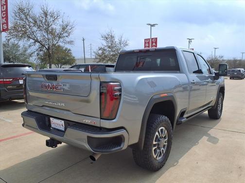 2024 GMC Sierra 2500 AT4