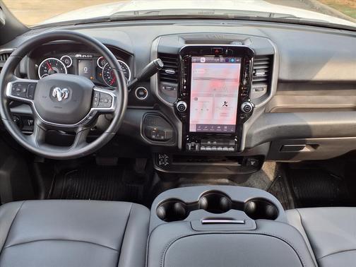 2026 RAM 3500 Tradesman/Big Horn