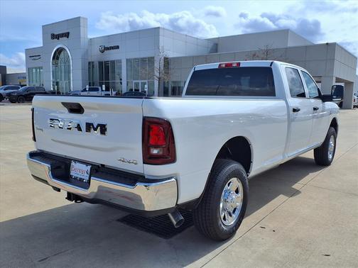 2026 RAM 2500 Tradesman Crew Cab 4x4 8' Box
