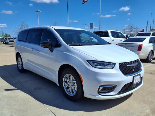 2026 Chrysler Pacifica L