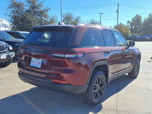 2025 Jeep Grand Cherokee Altitude