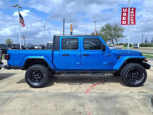 2022 Jeep Gladiator Sport