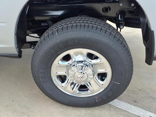 Silver Zynith 2026 RAM 2500 Tradesman Crew Cab 4x4 6'4' Box