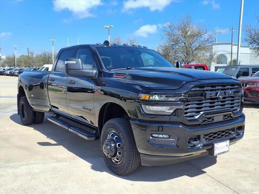 2026 RAM 3500 Lone Star Crew Cab 4x4 8' Box