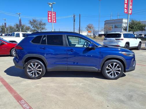 2022 Toyota Corolla Cross XLE