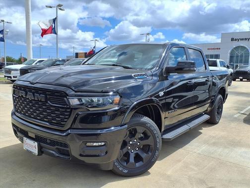 Diamond Black Crystal Pearlcoat 2026 RAM 1500 Big Horn/Lone Star