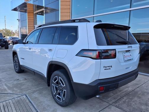 2026 Jeep Cherokee Laredo 4x4
