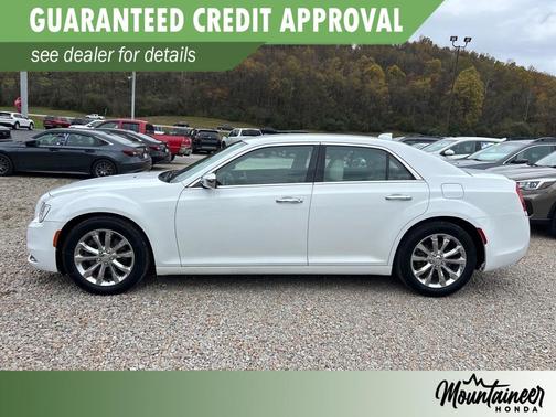 2018 Chrysler 300 Limited