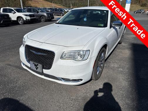 2018 Chrysler 300 Limited