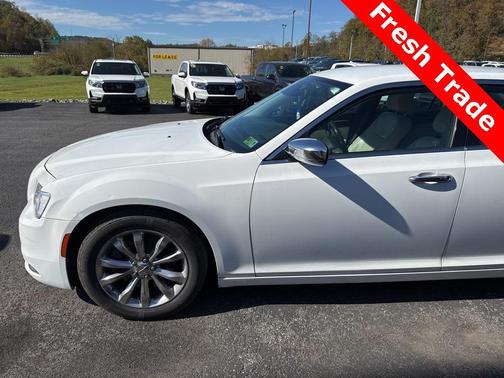 2018 Chrysler 300 Limited