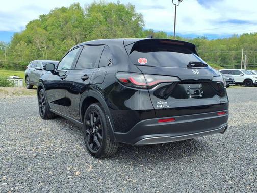 Crystal Black Pearl 2024 Honda HR-V AWD Sport