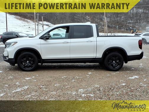 2023 Honda Ridgeline Black