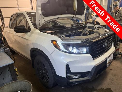 2023 Honda Ridgeline Black