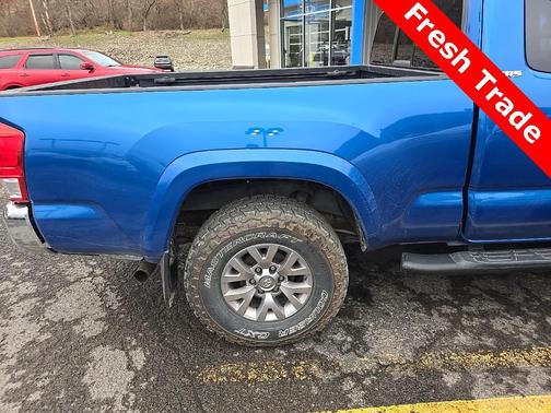 2017 Toyota Tacoma SR5