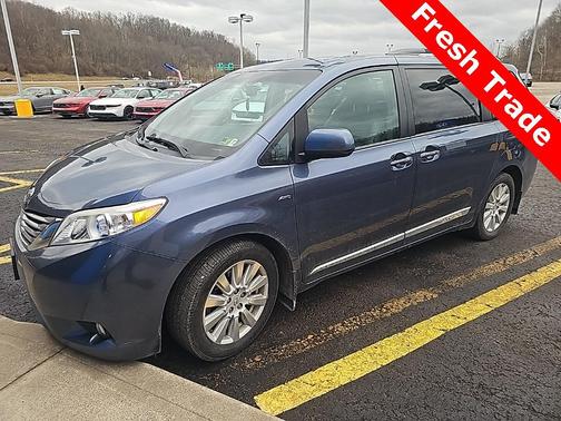 2017 Toyota Sienna XLE Premium