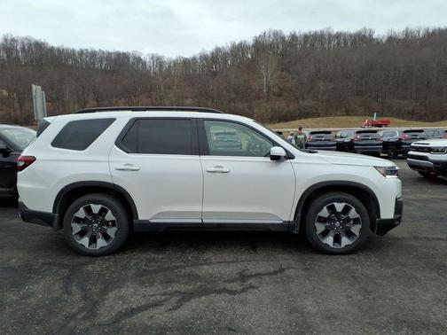 Platinum White Pearl 2026 Honda Pilot Elite