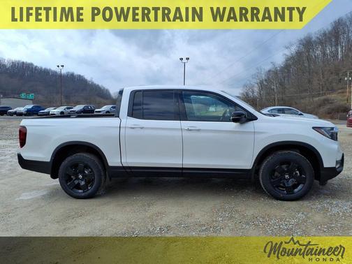 Platinum White Pearl 2026 Honda Ridgeline Black