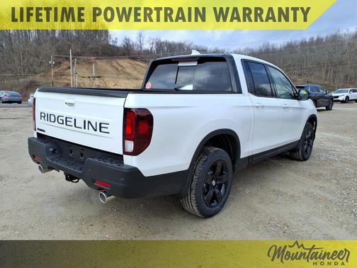 Platinum White Pearl 2026 Honda Ridgeline Black