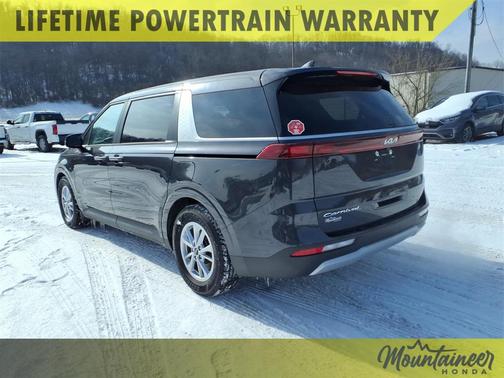 2022 Kia Carnival LXS