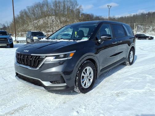 2022 Kia Carnival LXS