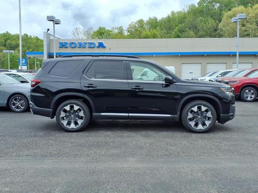 Crystal Black Pearl 2026 Honda Pilot Elite