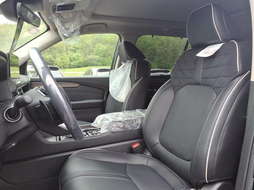 Crystal Black Pearl 2026 Honda Pilot Elite