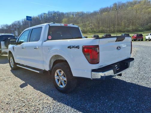 Oxford White 2025 Ford F-150 XLT