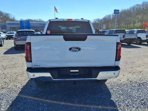 Oxford White 2025 Ford F-150 XLT