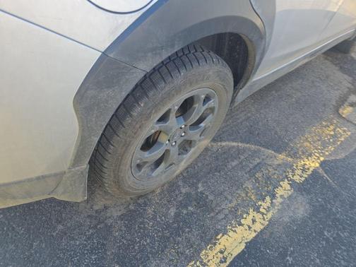 Ice Silver Metallic 2022 Subaru Crosstrek Sport
