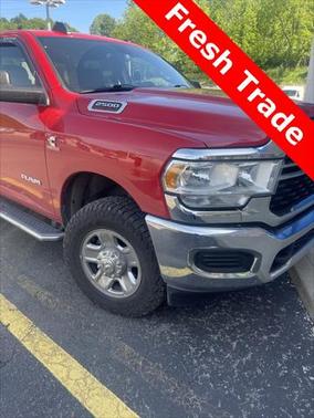 2022 RAM 2500 Big Horn Crew Cab 4x4 8' Box