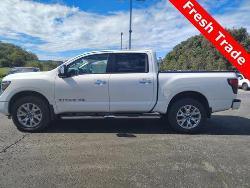 2020 Nissan Titan SL
