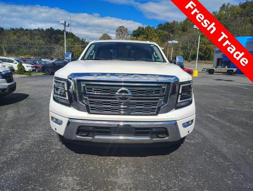 2020 Nissan Titan SL